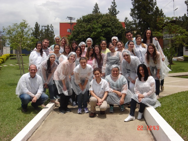 Alunos do curso de Administração da USF visitaram a Empresa Guabi