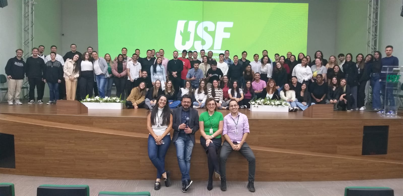 Cursos de Administração e Pedagogia da USF Participam de Projetos Extensionistas